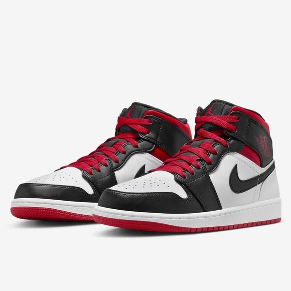 Air Jordan 1 Mid Gym Red Black Toe - Picture 4 of 6